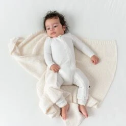 Chunky Knit Baby Blanket In Cloud -Kyte baby Store kyte baby chunky knit baby blanket cloud infant chunky knit baby blanket in cloud 32737330298991