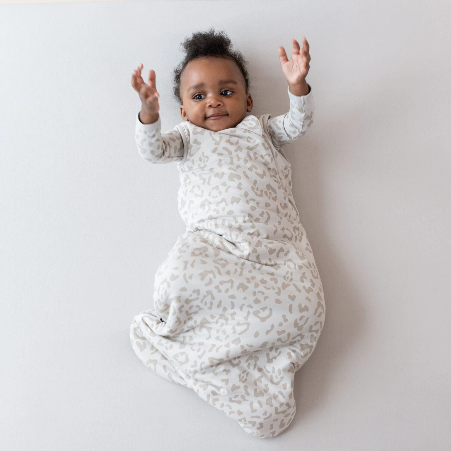 Sleep Bag In Oat Leopard 0.5 3 Sleep Bag In Oat Leopard 0.5 - Image 3