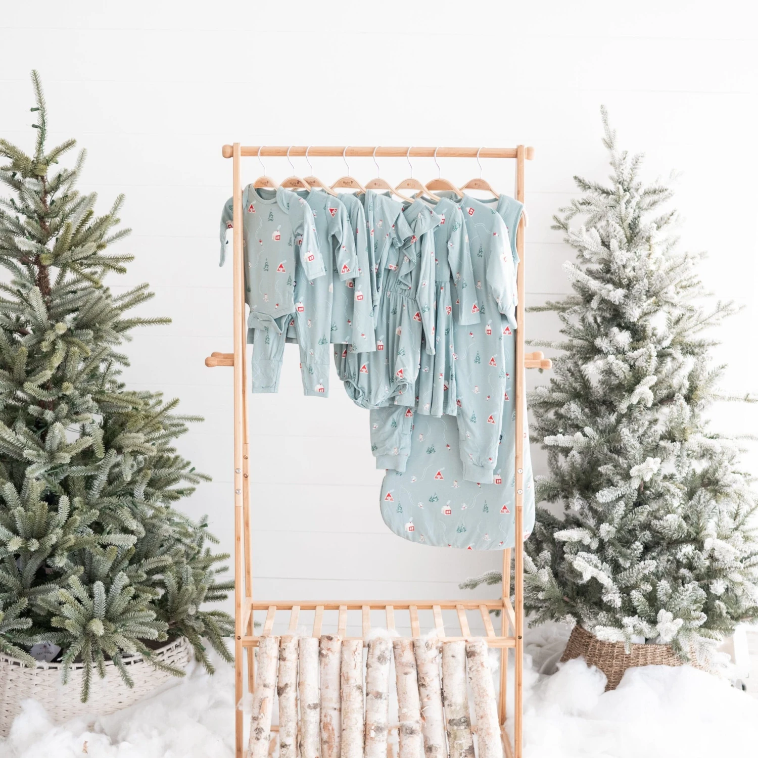 Sleep Bag In Alpine Village 2.5 4 Sleep Bag In Alpine Village 2.5 - Image 4