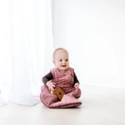 Sleep Bag In Dusty Rose Herringbone 2.5 -Kyte baby Store kyte baby sleep bag 2 5 tog sleep bag in dusty rose herringbone 2 5 32734372921455