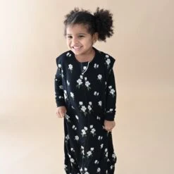 Sleep Bag Walker In Small Midnight Magnolia 1.0 -Kyte baby Store kyte baby sleep bag walker sleep bag walker in small midnight magnolia 1 0 31774756667503